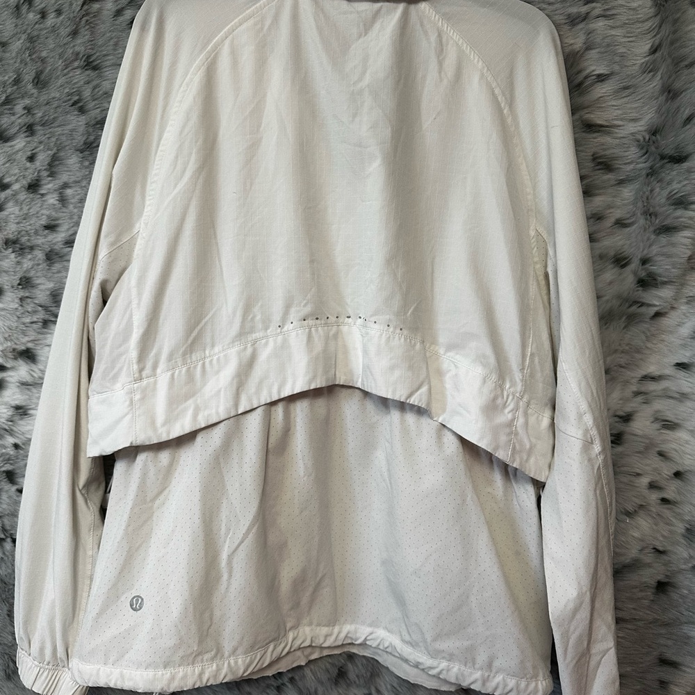 Lululemon Stretch Ripstop Run Jacket White 1/2 Zi… - image 3